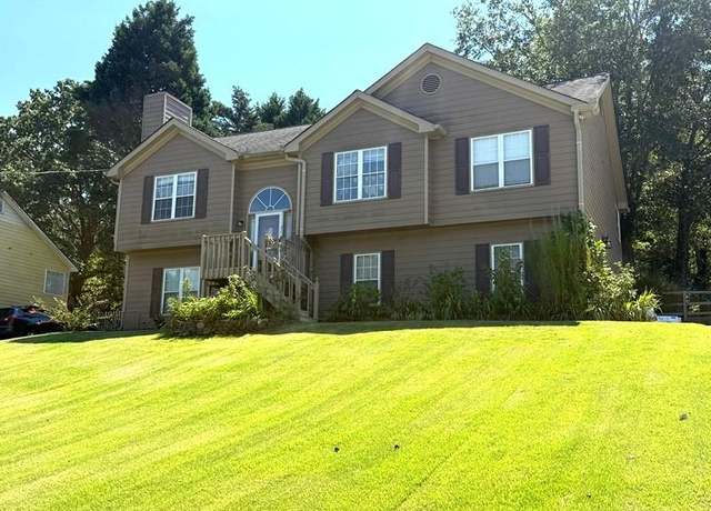 Property at 1755 Stoney Creek Cir, Buford, GA 30519, 5 beds, 2 baths