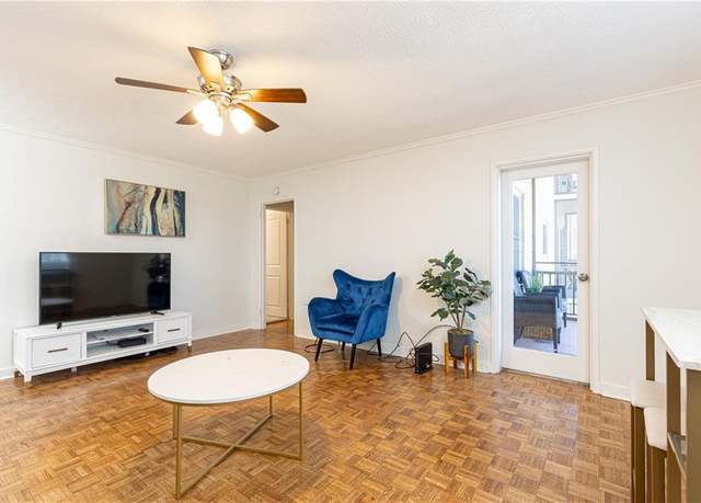 Property at 300 W Peachtree St Unit 8C, Atlanta, GA 30308, 1 bed, 1 bath