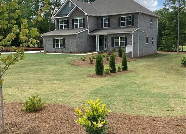 Property at 3030 Fairway Dr, Villa Rica, GA 30180, 6 beds, 3.5 baths