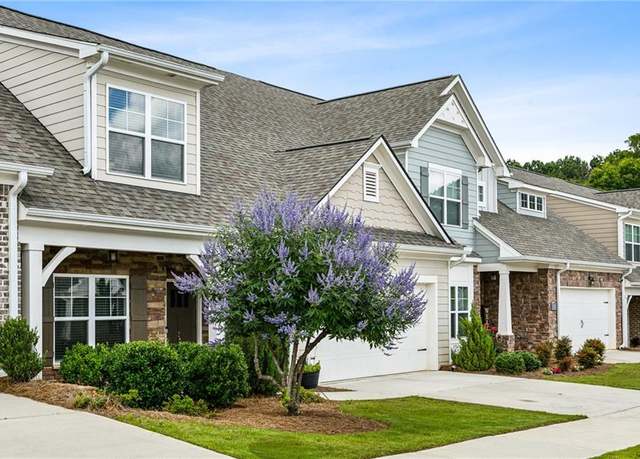 Property at 1637 Short Shadow Ln, Snellville, GA 30078, 2 beds, 2.5 baths