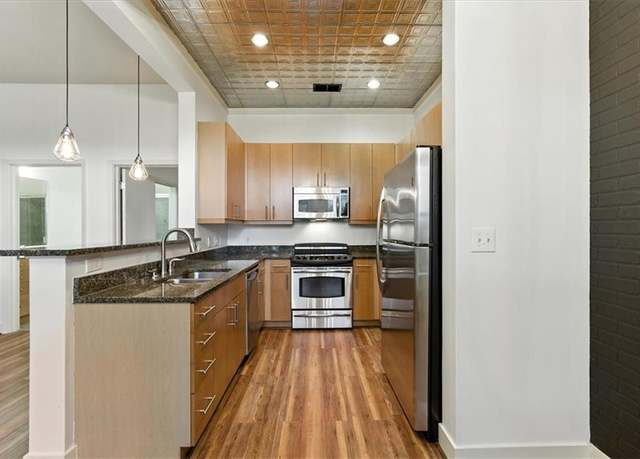 Property at 425 Chapel St SW #1312, Atlanta, GA 30313, 2 beds, 2 baths