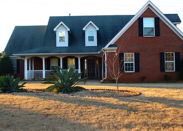 Property at 321 Whitney Ln, Mcdonough, GA 30253, 4 beds, 2 baths