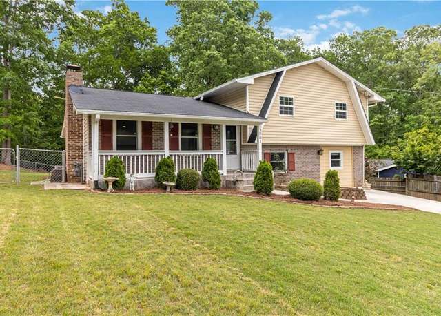 Property at 3781 Cherokee Trl, Suwanee, GA 30024, 4 beds, 3 baths