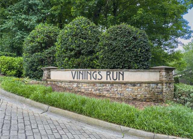 Property at 2610 Cumberland Ct, Smyrna, GA 30080, 2 beds, 1 bath