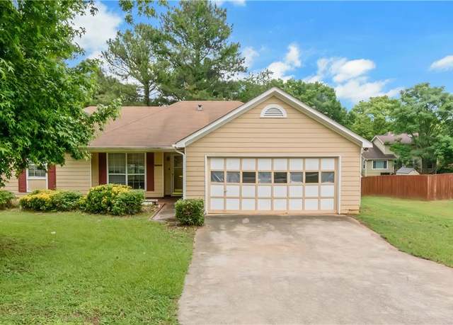 Property at 9550 Canvasback Ct, Jonesboro, GA 30238, 3 beds, 2 baths