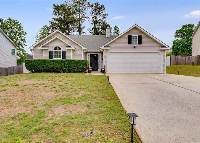 Property at 5069 Luxford Dr, Douglasville, GA 30135, 3 beds, 2 baths