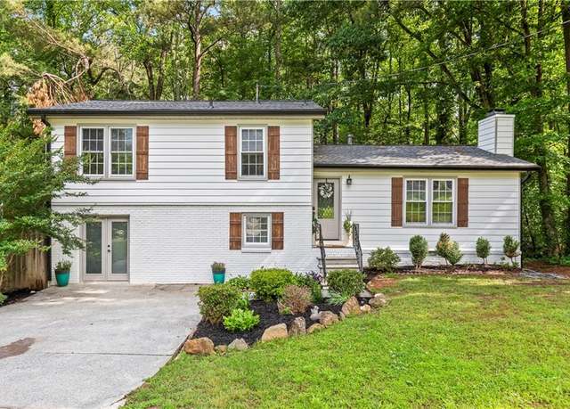 Property at 4723 N Springs Rd NW, Kennesaw, GA 30144, 4 beds, 3 baths