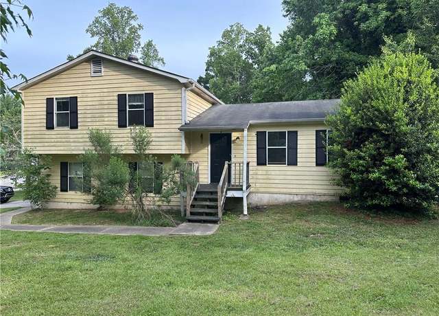 Property at 2940 Caller Ct, Marietta, GA 30060, 3 beds, 2 baths