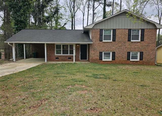 Property at 1968 Copperfield Cir, Decatur, GA 30035, 4 beds, 2 baths