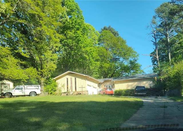 Property at 2579 Country Club Dr, Conyers, GA 30013, 3 beds, 2 baths