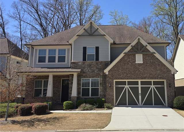 Property at 112 Austin Dr, Sandy Springs, GA 30328, 5 beds, 4.5 baths