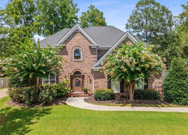 Property at 2227 Austin Lake Dr SE, Smyrna, GA 30082, 4 beds, 2.5 baths