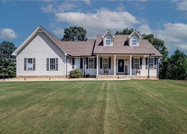 Property at 478 Oakland Dr SE, Calhoun, GA 30701, 3 beds, 2 baths