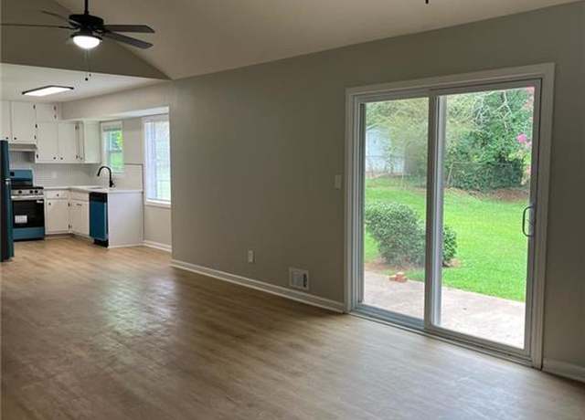 Property at 4231 Indian Manor Dr, Stone Mountain, GA 30083, 3 beds, 2 baths