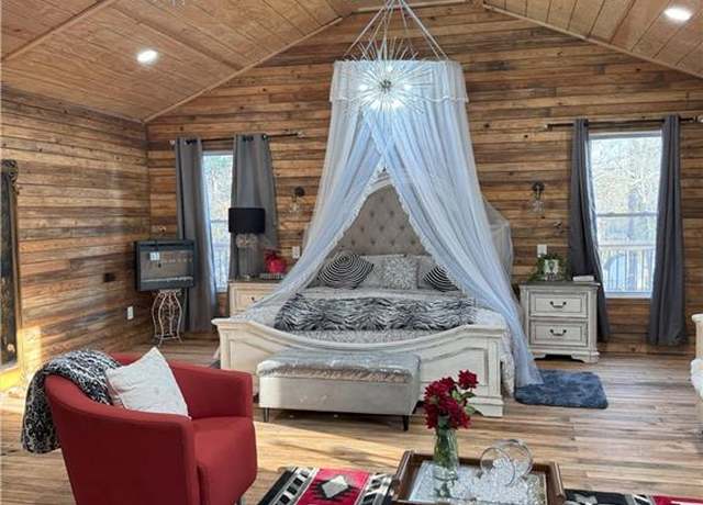 Property at 103 Mcelhannon Rd SE, Bethlehem, GA 30620, 2 beds, 1 bath