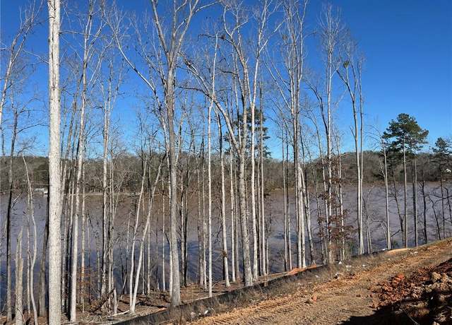 Property at 47 Cedar Creek Dr, Dawsonville, GA 30534, 4 beds, 4.5 baths