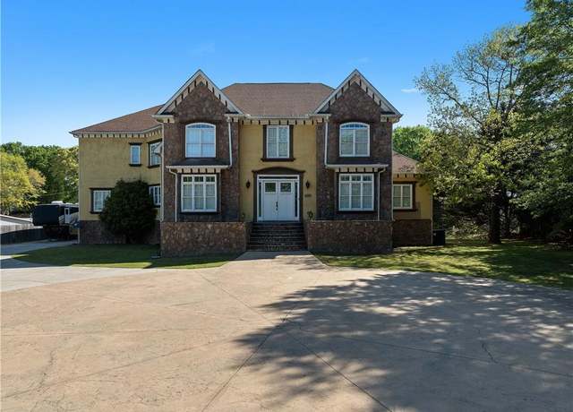 Property at 1081 Humphries Rd NW, Conyers, GA 30012, 6 beds, 6 baths