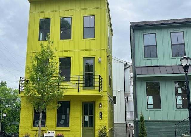 Property at 968 Bibbs Cir NW, Atlanta, GA 30318, 2 beds, 2 baths
