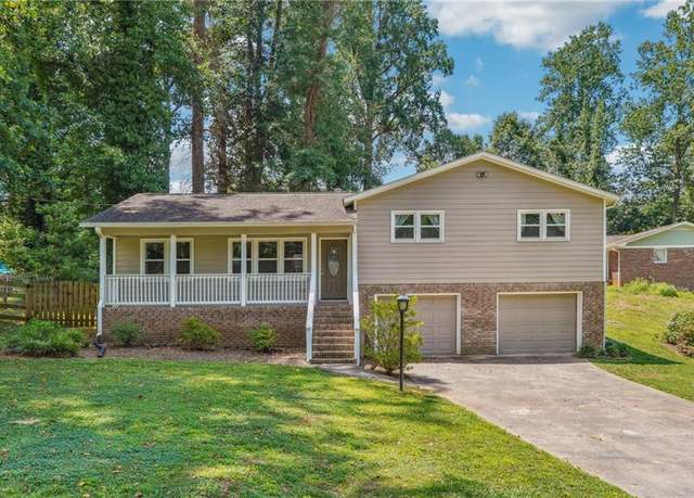 Property at 2100 Sundance Pl, Marietta, GA 30066, 3 beds, 2 baths