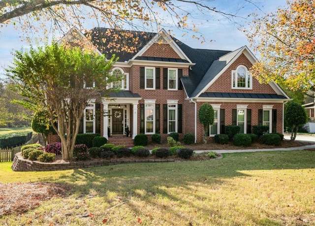 Property at 1540 Chattahoochee Run Dr, Suwanee, GA 30024, 5 beds, 4.5 baths