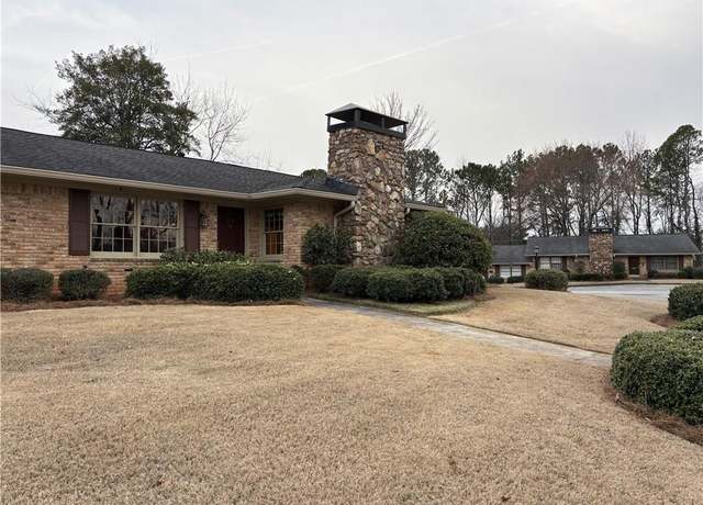 Property at 3358 Stonecrest Ct, Atlanta, GA 30341, 3 beds, 2 baths