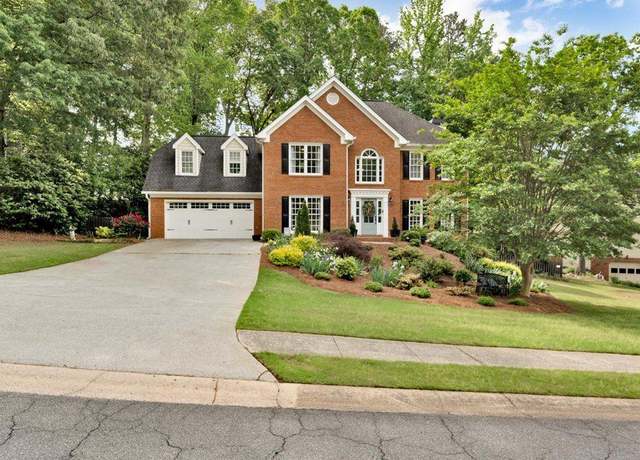 Property at 5625 Brookstone Dr NW, Acworth, GA 30101, 5 beds, 3.5 baths