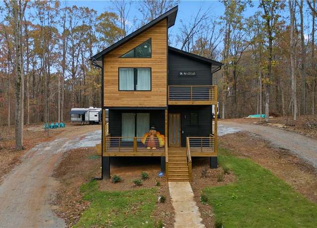 Property at 4340 River Rd, Ellenwood, GA 30294, 6 beds, 3 baths