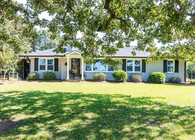 Property at 4967 Hawkins Academy Rd, Social Circle, GA 30025, 3 beds, 1.5 baths