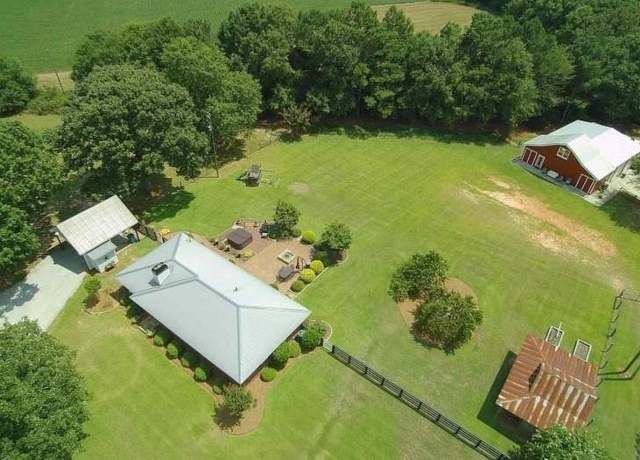 Property at 4967 Hawkins Academy Rd, Social Circle, GA 30025, 3 beds, 1.5 baths