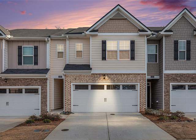 Property at 1026 King Iron Drive Dr, Lawrenceville, GA 30045, 3 beds, 2.5 baths