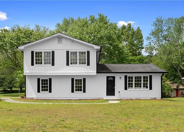 Property at 3107 Park Ln, Snellville, GA 30078, 3 beds, 2 baths