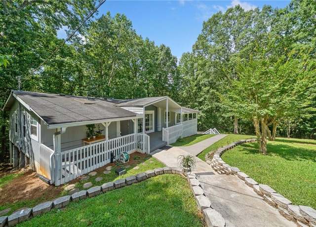 Property at 108 Overlook Trl, Dallas, GA 30132, 3 beds, 2 baths