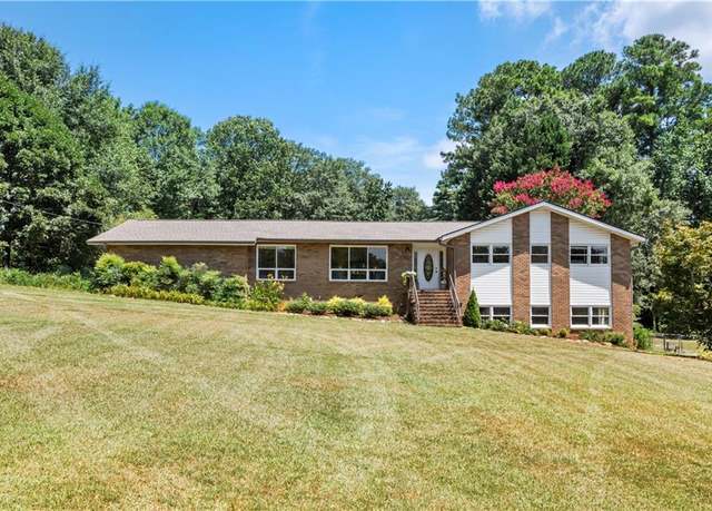 Property at 3390 Hickory Crest Dr NW, Marietta, GA 30064, 4 beds, 2 baths