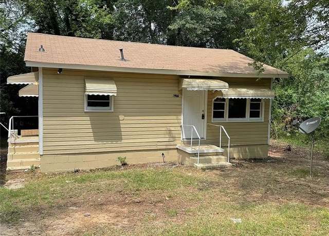 Property at 1722 Denton St, Macon, GA 31211, 2 beds, 1 bath