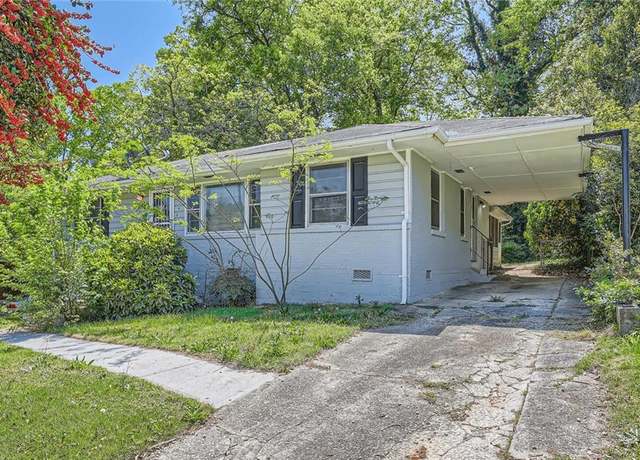 Property at 1105 S Parkwood Dr, Forest Park, GA 30297, 3 beds, 2 baths