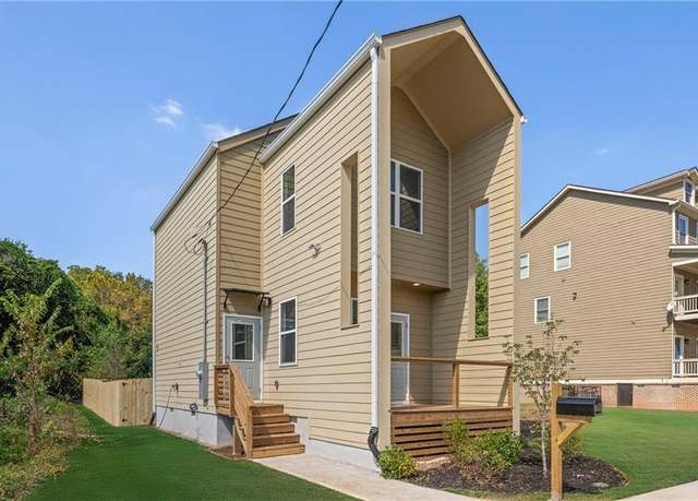 Property at 585 Ira St SW, Atlanta, GA 30312, 2 beds, 1.5 baths