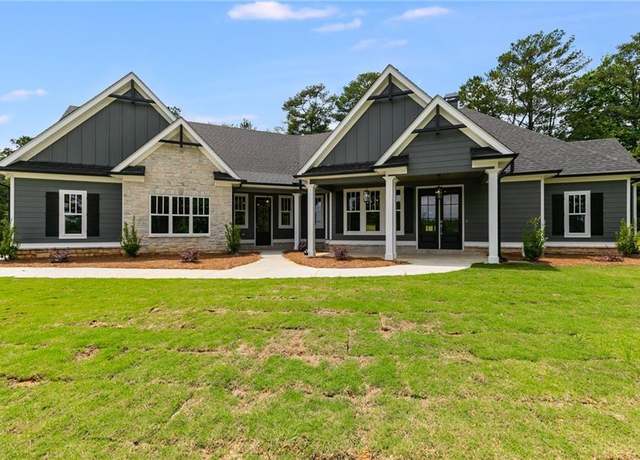 Property at 662 Lake Circle Rd, Buchanan, GA 30113, 5 beds, 3.5 baths