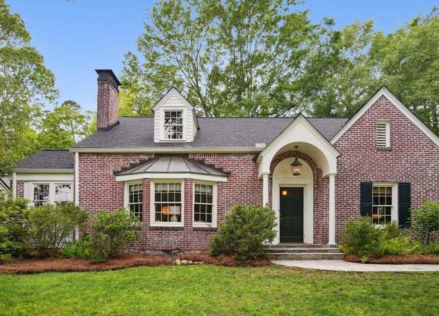 Property at 2672 Birchwood Dr, Atlanta, GA 30305, 4 beds, 3 baths
