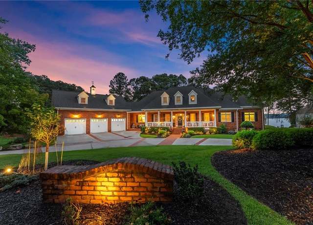 Property at 6707 Summer Crest Ct, Flowery Branch, GA 30542, 4 beds, 5 baths