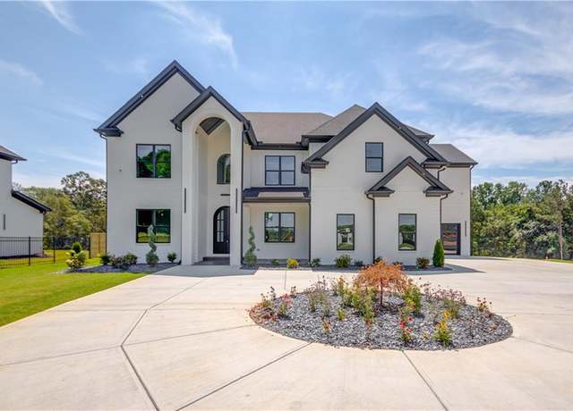 Property at 2377 Kilgore Rd, Buford, GA 30519, 5 beds, 5.5 baths
