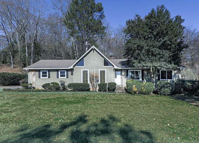 Property at 14 Town And Country Dr, Cartersville, GA 30120, 3 beds, 2 baths