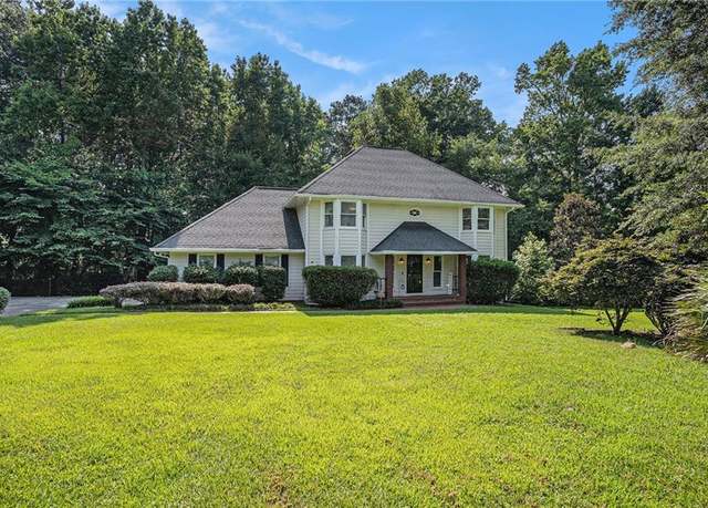 Property at 573 Hastings Way, Jonesboro, GA 30238, 4 beds, 2.5 baths