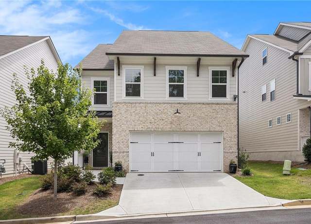 Property at 624 Avondale Park Cir, Decatur, GA 30032, 3 beds, 2.5 baths