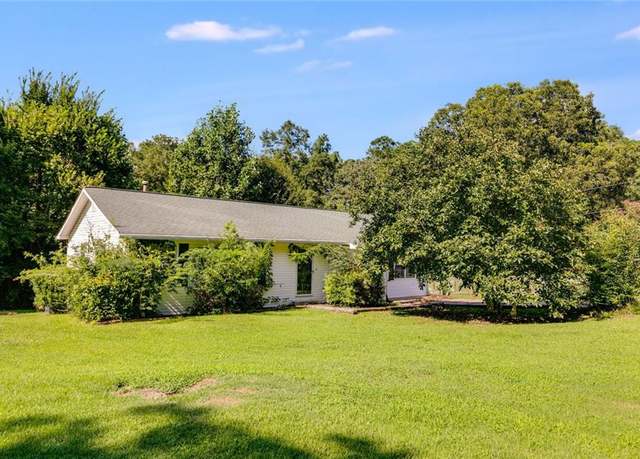 Property at 60 Westside Cir, Dallas, GA 30157, 3 beds, 1.5 baths