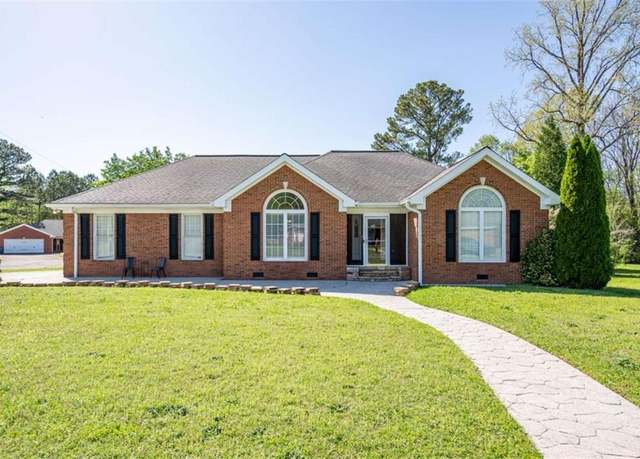 Property at 1 Graben Dr, Rome, GA 30165, 3 beds, 2 baths