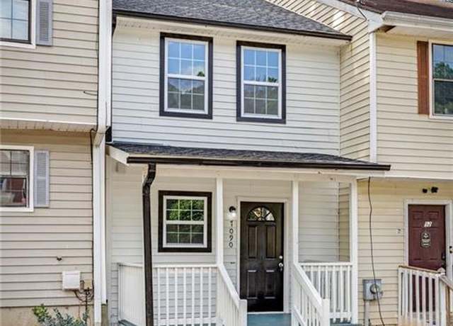 Property at 7090 Oakhill Cir, Austell, GA 30168, 3 beds, 1.5 baths
