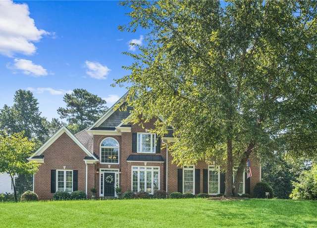Property at 6717 Great Water Dr, Flowery Branch, GA 30542, 5 beds, 4.5 baths