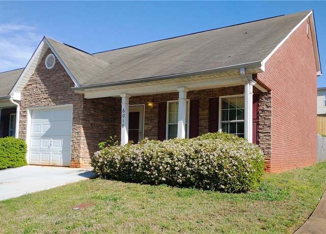 Property at 6016 Creekerton Blvd, Mcdonough, GA 30252, 3 beds, 2.5 baths