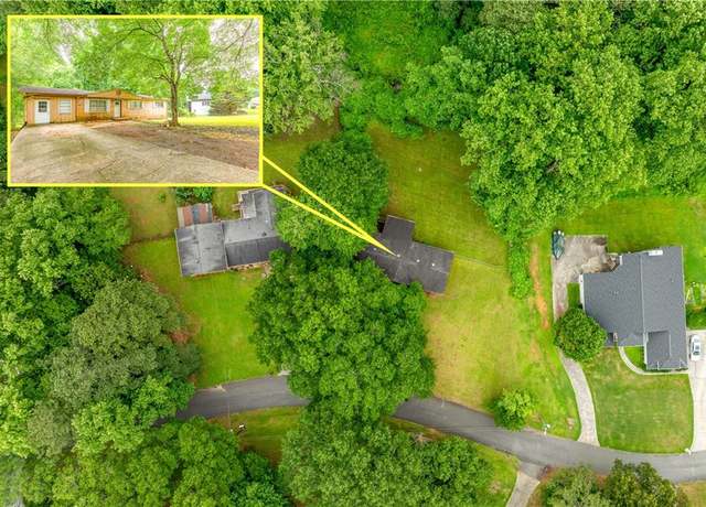 Property at 3927 Buck Rd, Powder Springs, GA 30127, 3 beds, 1.5 baths