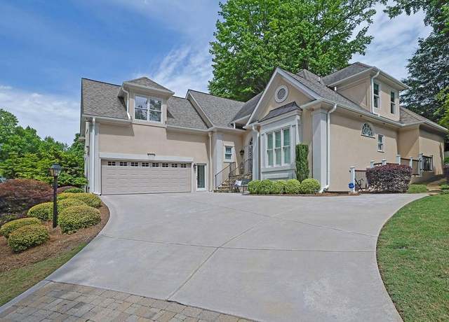 Property at 4566 Fountain Dr NE, Marietta, GA 30067, 5 beds, 4.5 baths